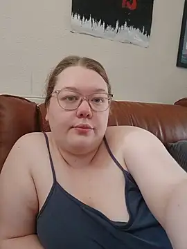 Sexycurvyemilyy online show from 11, 7, 2026