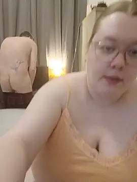 Sexycurvyemilyy online show from 26, 7, 2026