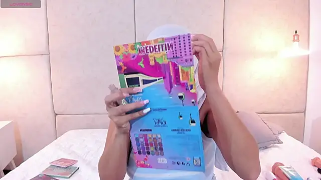 abby gibson online show from 28, 11, 2025