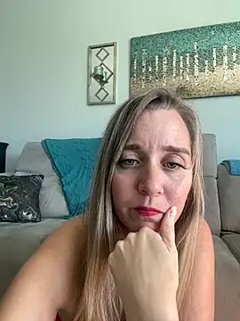 SkyelarSommer online show from 3, 12, 2024