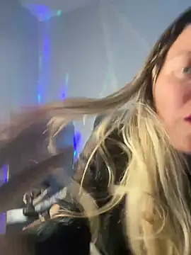 SkyelarSommer online show from 12, 12, 2024