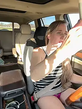 SkyelarSommer online show from 5, 1, 2025