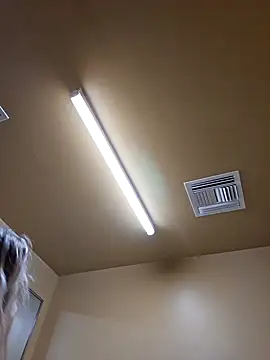 SkyelarSommer online show from 19, 1, 2025