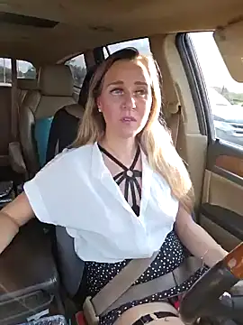 SkyelarSommer online show from 2, 2, 2025