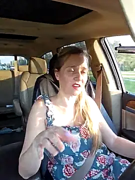 SkyelarSommer online show from 5, 3, 2025