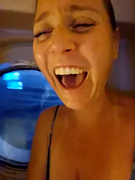 SkyelarSommer online show from 27, 2, 2026