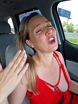 SkyelarSommer online show from 8, 3, 2026