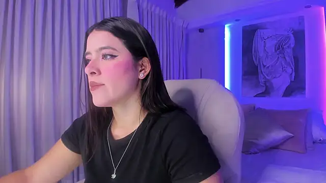 Snapshot of nathalie_rivers chatting on 22, 10, 2025 nathalie rivers online show from 22, 10, 2025