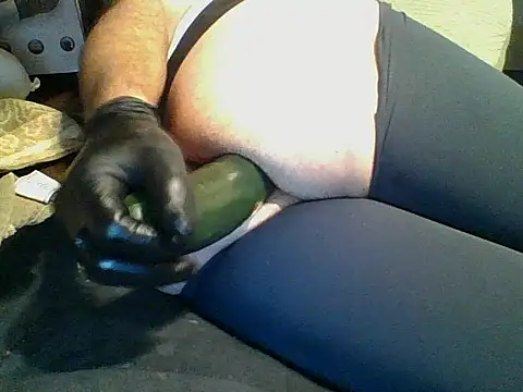 Snapshot of carlosxxx213 chatting on 16, 3, 2026 carlosxxx213 online show from 16, 3, 2026