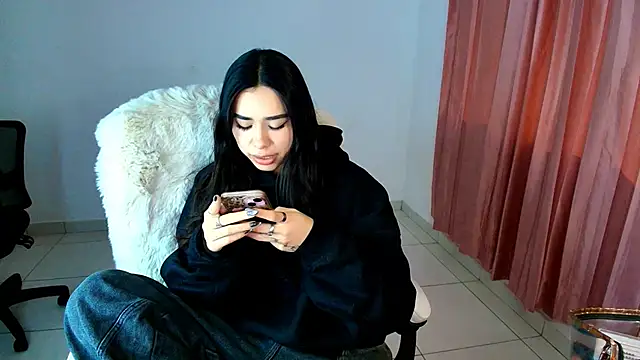 AmyOlimpo online show from 13, 1, 2026