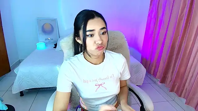 AmyOlimpo online show from 10, 3, 2026