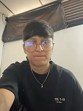 Tamarahryan online show from 3, 2, 2026