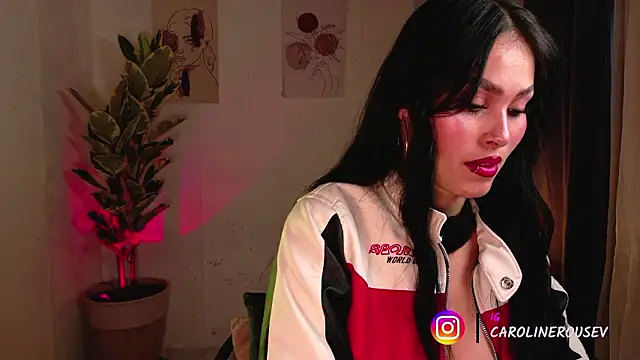 carolinerousev online show from 25, 2, 2026