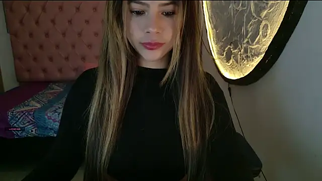 Snapshot of soft_doll_small123 chatting on 22, 1, 2025 soft doll small123 online show from 22, 1, 2025