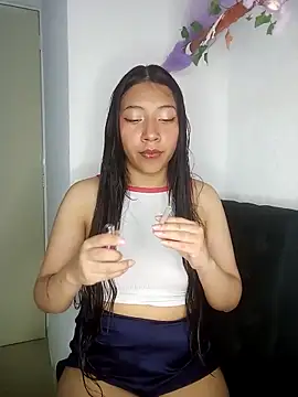 Snapshot of Umaru_uwu chatting on 9, 9, 2025 Umaru uwu online show from 9, 9, 2025