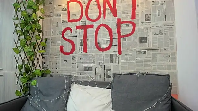 Mhelanny2 online show from 1, 2, 2025