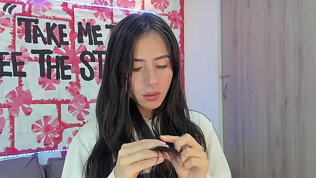 Mhelanny2 online show from 14, 3, 2025