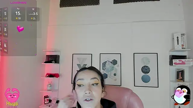 cristal  hot 1 online show from 14, 2, 2025