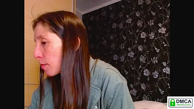 Sophi Cute online show from 6, 1, 2026