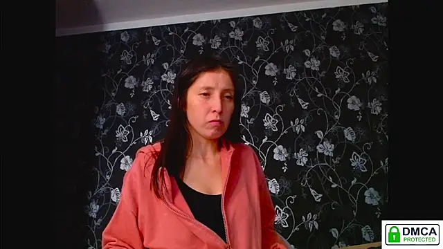 Sophi Cute online show from 5, 3, 2026