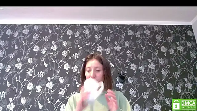 Sophi Cute online show from 10, 7, 2026