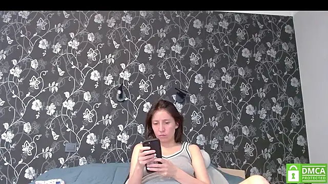 Sophi Cute online show from 17, 7, 2026