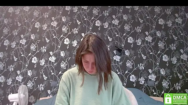 Sophi Cute online show from 24, 7, 2026