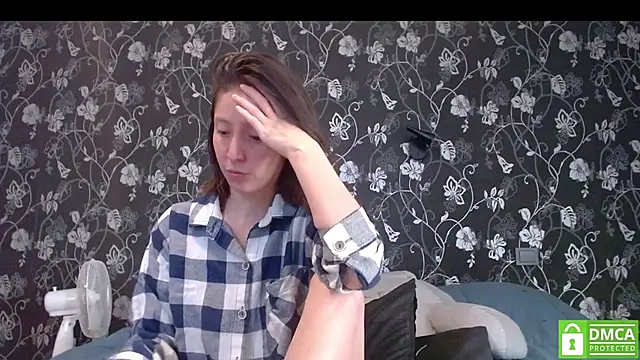 Sophi Cute online show from 25, 7, 2026