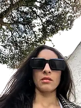 Sam Sara online show from 2, 11, 2025