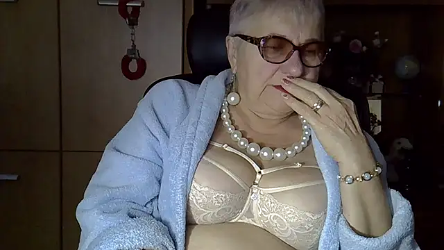 SweetCherry27 online show from 30, 9, 2025