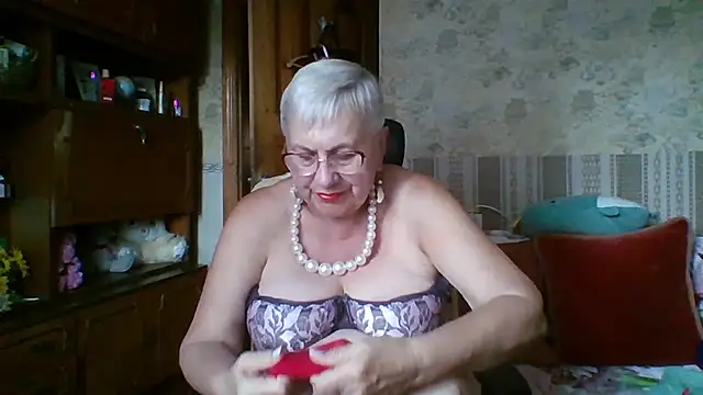 SweetCherry27 online show from 15, 7, 2026