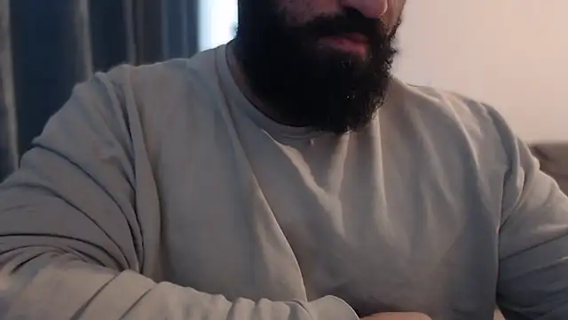 hugemachohandsome online show from 28, 10, 2025