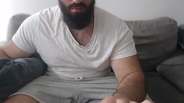 hugemachohandsome online show from 15, 6, 2026