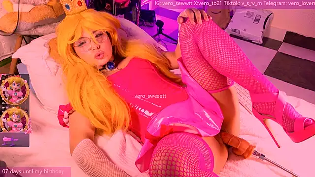 Snapshot of vero_sweett1 chatting on 15, 2, 2025 vero sweett1 online show from 15, 2, 2025