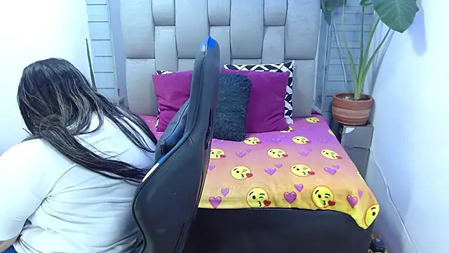 evelin zaens online show from 14, 7, 2026