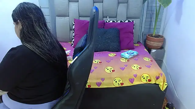 evelin zaens online show from 22, 7, 2026