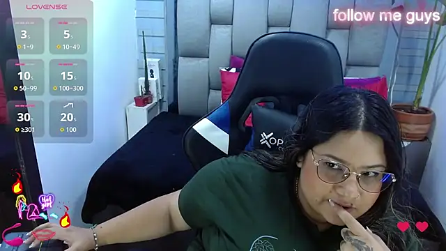 evelin zaens online show from 3, 8, 2026
