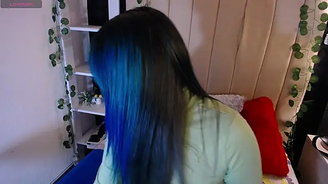 alicia moom online show from 11, 3, 2025