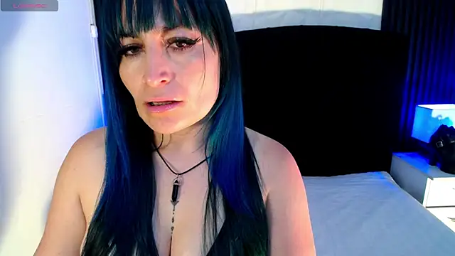 alicia moom online show from 7, 2, 2026