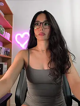 Snapshot of Naughty-Jessie chatting on 21, 12, 2025 Naughty-Jessie online show from 21, 12, 2025