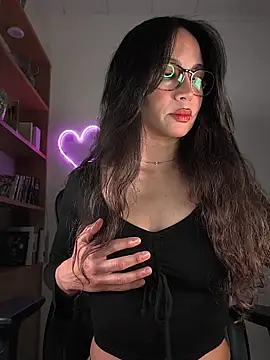 Naughty-Jessie online show from 4, 5, 2026