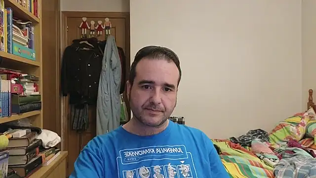 curiosillo83 online show from 29, 4, 2026
