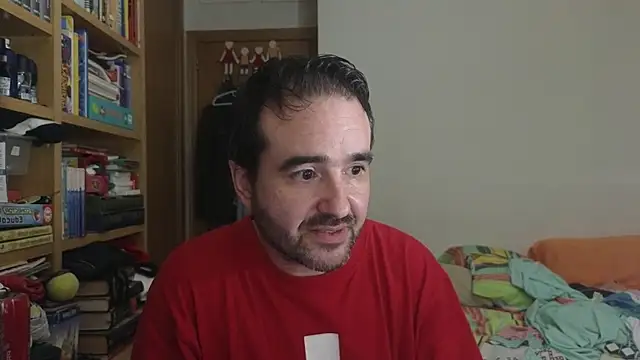 curiosillo83 online show from 23, 6, 2026