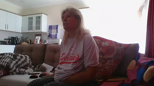 TrustfulVampire1 online show from 7, 3, 2025