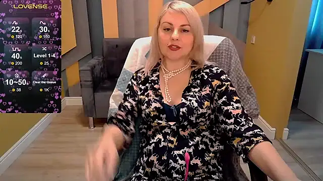 Snapshot of Candy_Long chatting on 4, 3, 2025 Candy Long online show from 4, 3, 2025