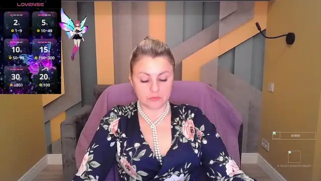 Snapshot of Candy_Long chatting on 4, 11, 2025 Candy Long online show from 4, 11, 2025