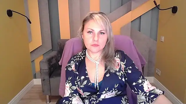 Snapshot of Candy_Long chatting on 7, 11, 2025 Candy Long online show from 7, 11, 2025