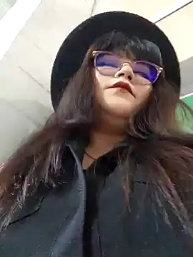 Sakura 0505 online show from 15, 2, 2025