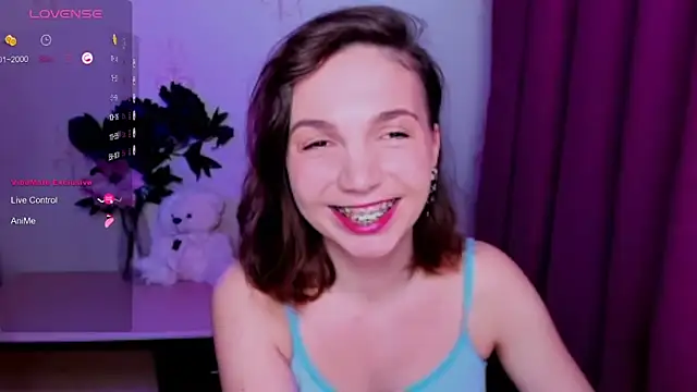 KindHazelHere  online show from 5, 5, 2026