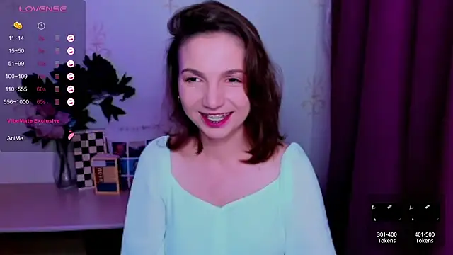 KindHazelHere  online show from 15, 7, 2026